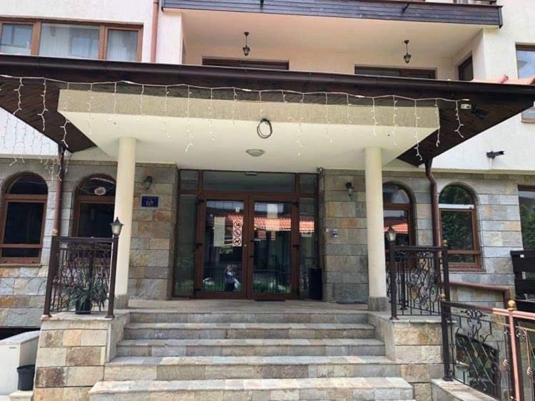 Gondolas Lodge Bansko Exterior photo